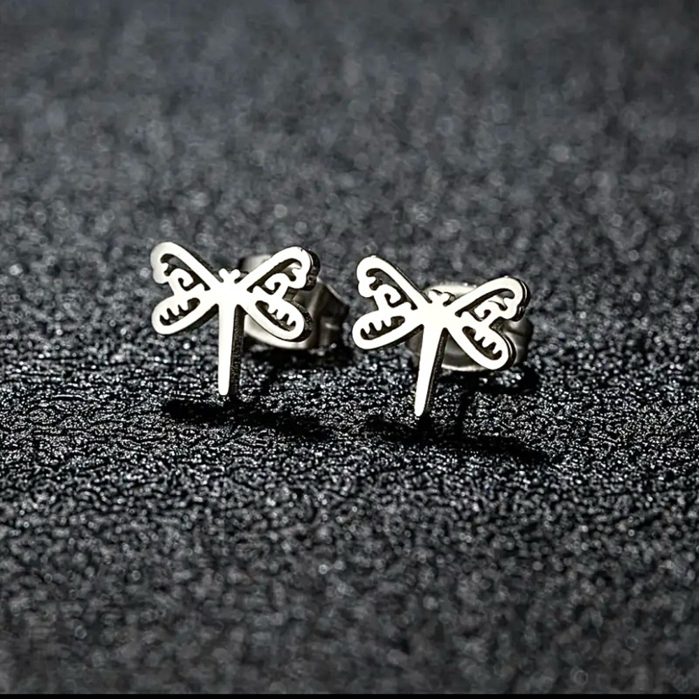 BOGO! Dainty Dragonfly In Color Silver - NEW Boutique